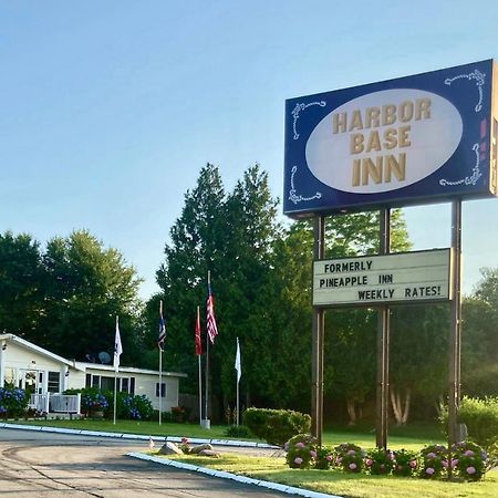 Harbor Base Inn ニューポート エクステリア 写真